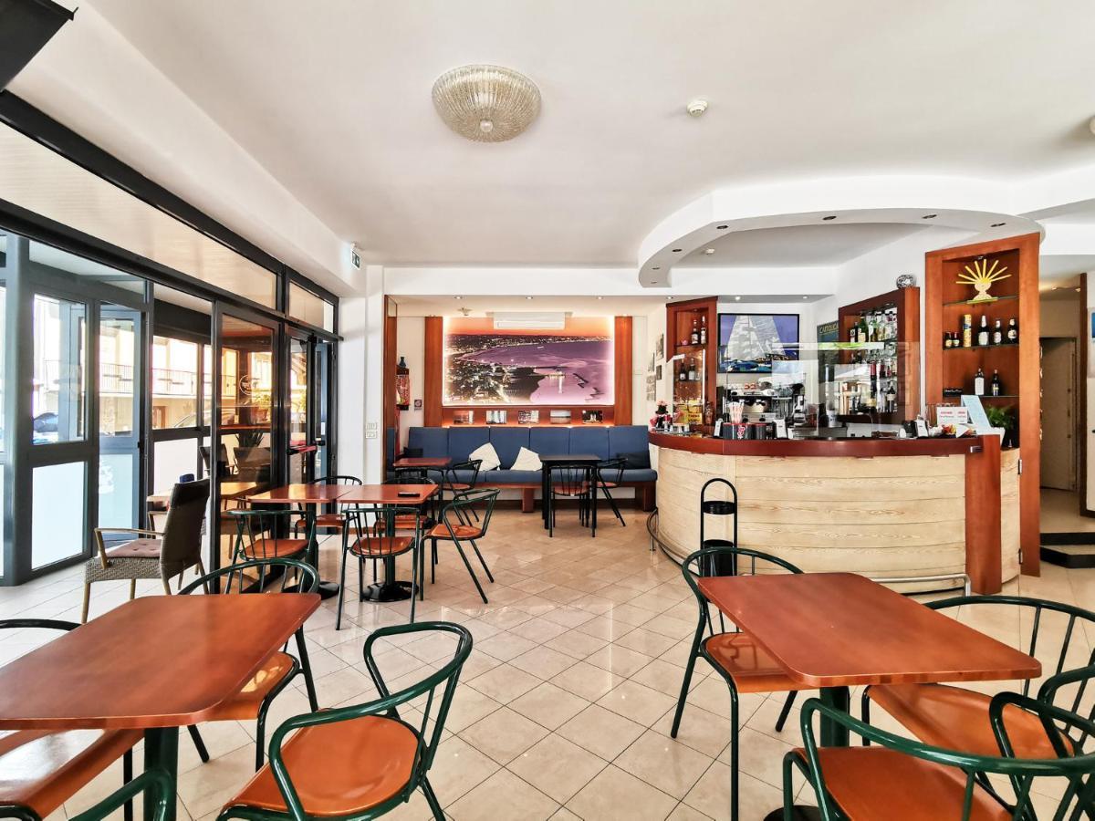 La Hotel 3*